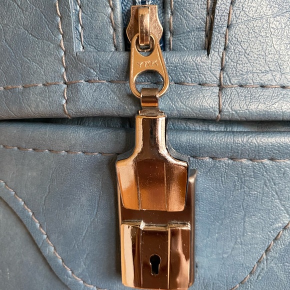 🔵 Vintage Pam Am Like Blue faux leather travel carry-on bag 🧳 made in 🇨🇦 - Picture 5 of 12